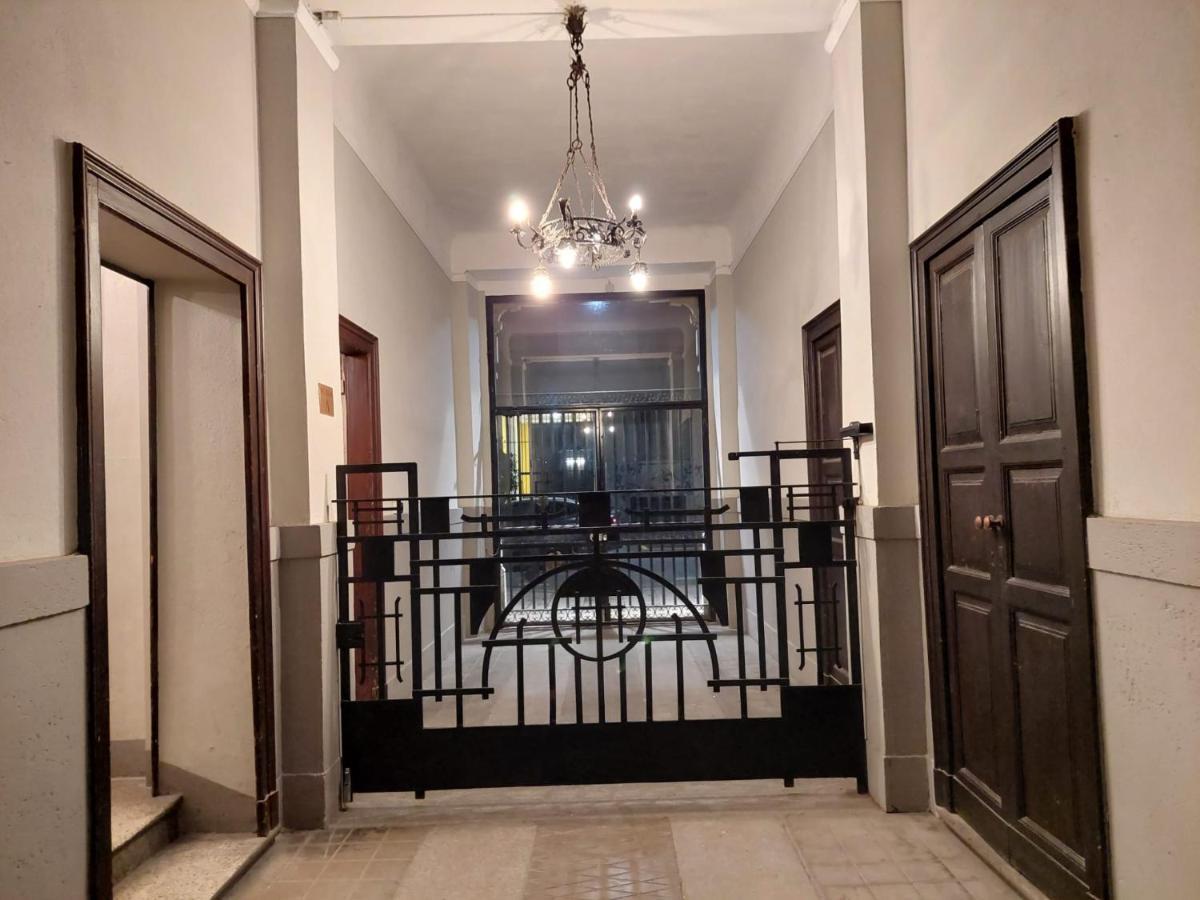Studio Donatello Milan Luaran gambar