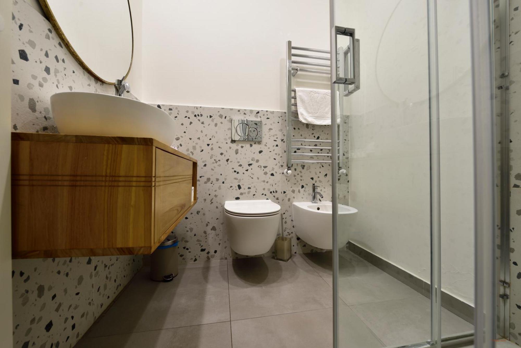 Studio Donatello Milan Luaran gambar